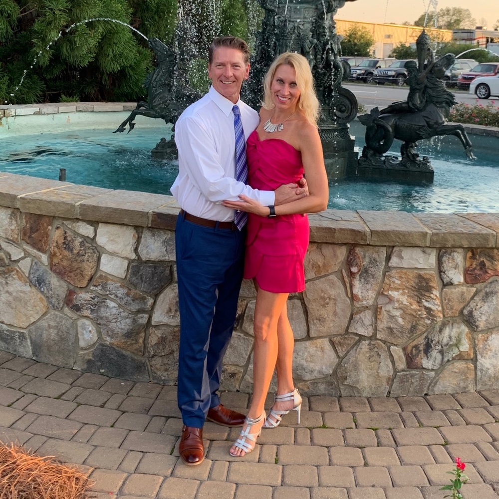 Hello, fellow Poshers!  💃